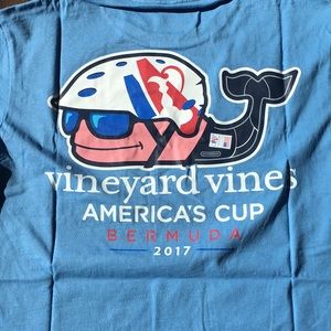 Vineyard Vines Tshirt 💜 Sz Small BNWT!